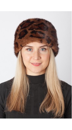 Spotted mink fur hat